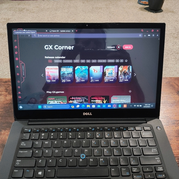 Dell laptop - Picture 2 of 5